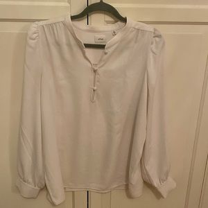 White long sleeve Wilfrid blouse with detail on cuffs and shoulders